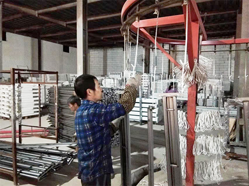 铁床厂的流水线